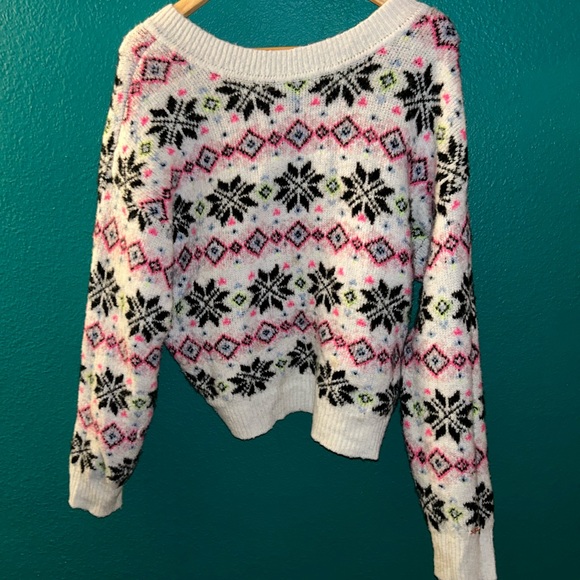 Victoria’s Secret deep V back sweater size large - Picture 1 of 5